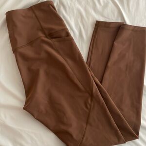 Old Navy Powersoft leggings with pockets